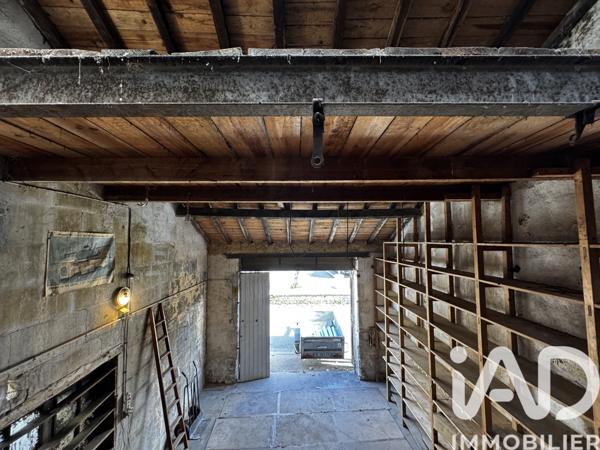 Immeuble à vendre 285 m² Mirambeau