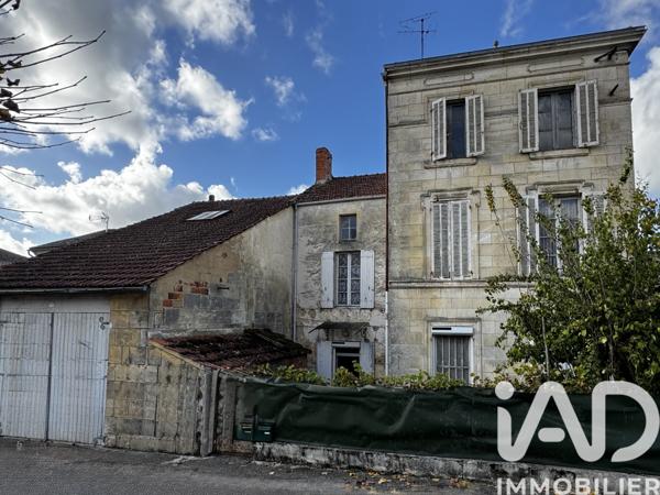 Immeuble à vendre 285 m² Mirambeau