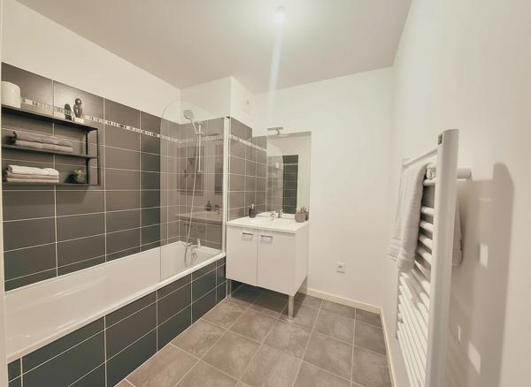 À vendre : Appartement récent 3 pièces à Grenoble