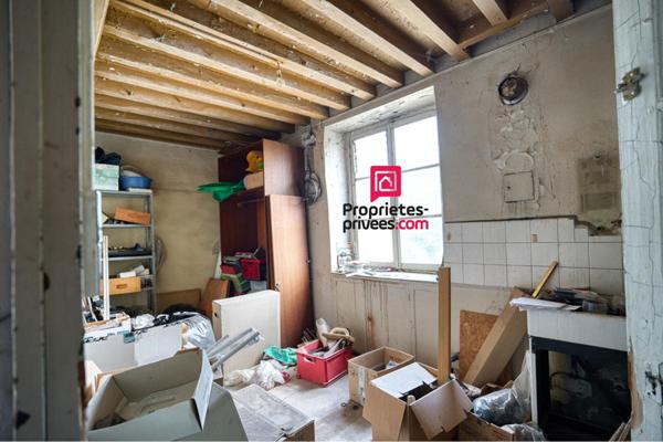 Ancien Corps de ferme de 695 m2 - Parcelle 1194 m2