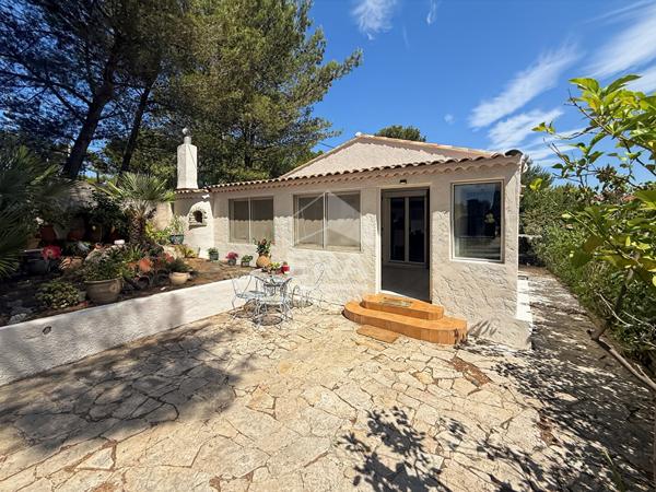 Septèmes-Les-Vallons T4 de 87m2 + véranda 20 m2 sur une parcelle de 775 m2