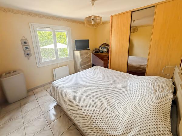 Septèmes-Les-Vallons T4 de 87m2 + véranda 20 m2 sur une parcelle de 775 m2