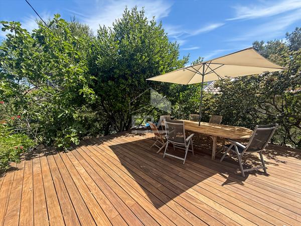 Septèmes-Les-Vallons T4 de 87m2 + véranda 20 m2 sur une parcelle de 775 m2