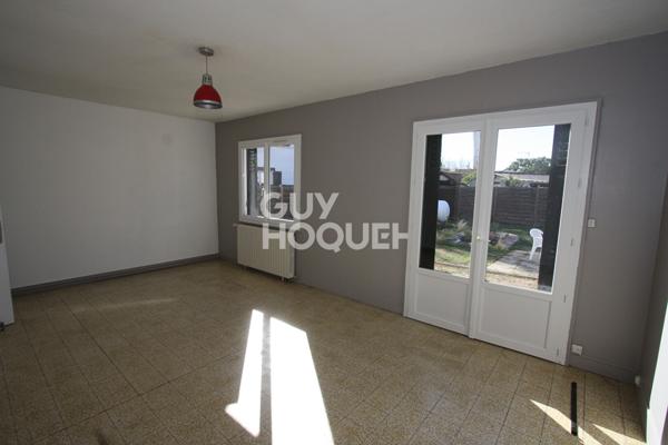 Location : maison  de plain-pied 3 pièces avec garage  à SAINT DENIS EN VAL