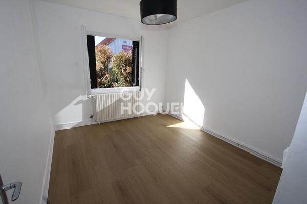 Location : maison  de plain-pied 3 pièces avec garage  à SAINT DENIS EN VAL
