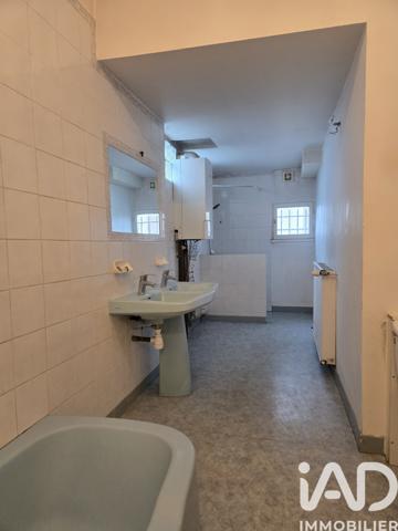 Immeuble à vendre 263 m² Sens