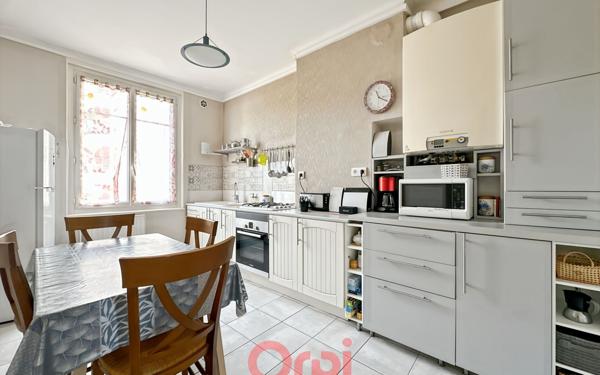 Appartement à vendre    3 pièces • 70 m2 Villeurbanne