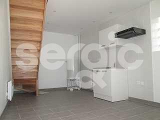 Location 3 Pieces 44 80000 Amiens 25 1459 01 0017