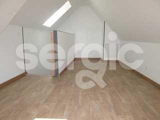 Location 3 Pieces 44 80000 Amiens 25 1459 01 0017
