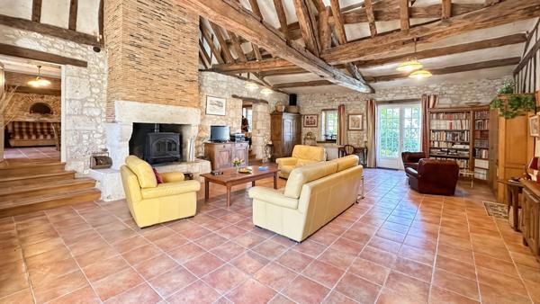Propriété de caractère avec vue exceptionnelle, aux portes de Bergerac