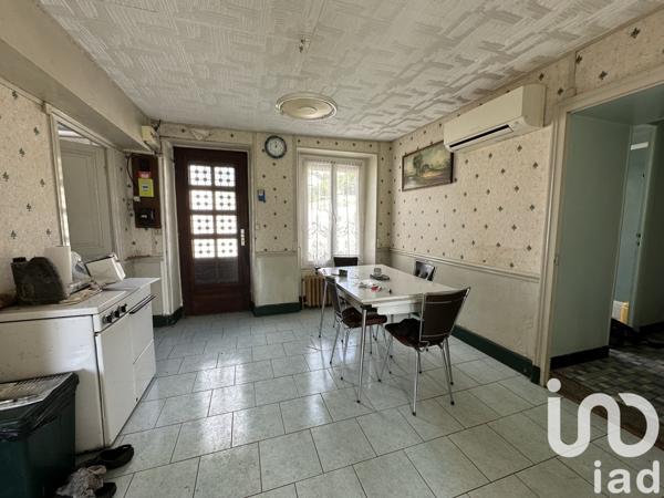 Maison 2 pièces de 45 m² à Mareuil-sur-Arnon (18290)