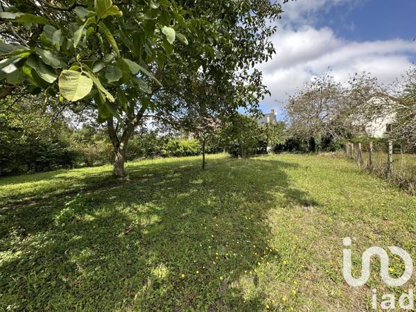 Maison 2 pièces de 45 m² à Mareuil-sur-Arnon (18290)