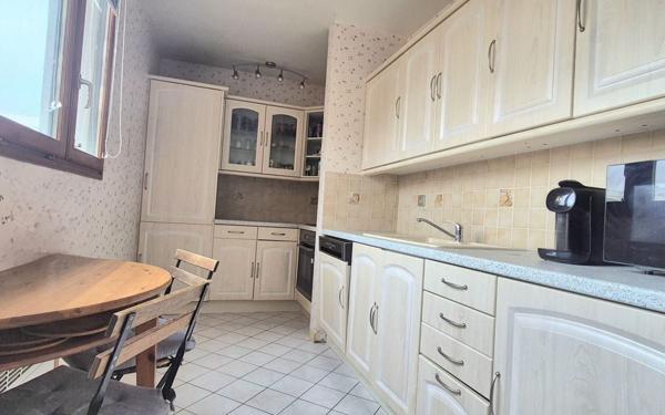 Appartement à vendre    5 pièces • 99 m2 Yerres