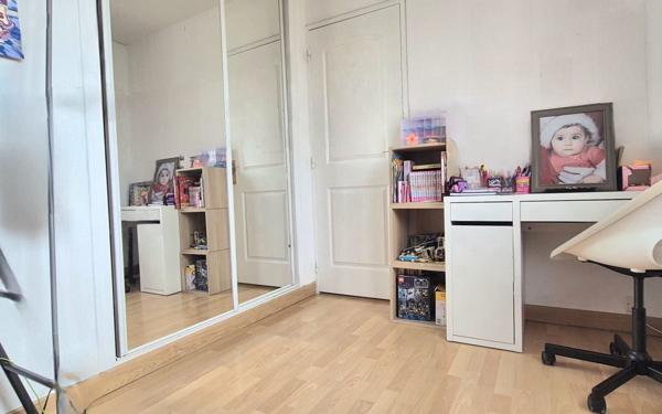 Appartement à vendre    5 pièces • 99 m2 Yerres