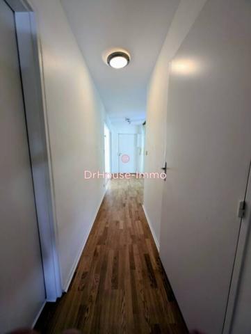 Appartement à louer 3 pièces de 70 m²
