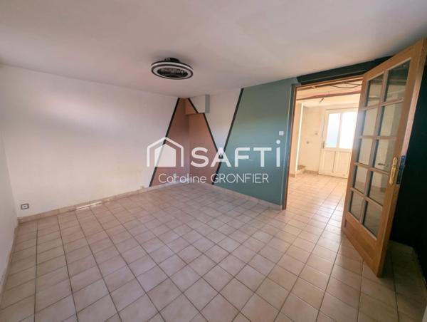 Maison élevée sur sous-sol - Palinges