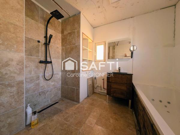 Maison élevée sur sous-sol - Palinges