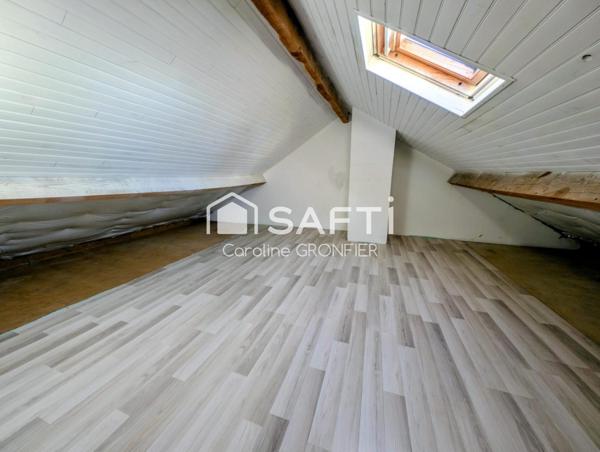 Maison élevée sur sous-sol - Palinges