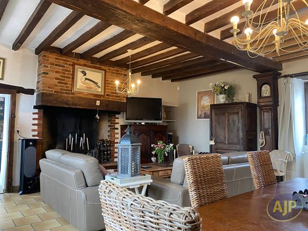 Biens de prestige à vendre Combree : 399 190 € - AJP Immobilier Segré