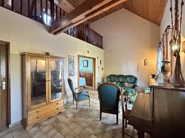 Maison à vendre |  Civray |  5 pièces | 122 m²