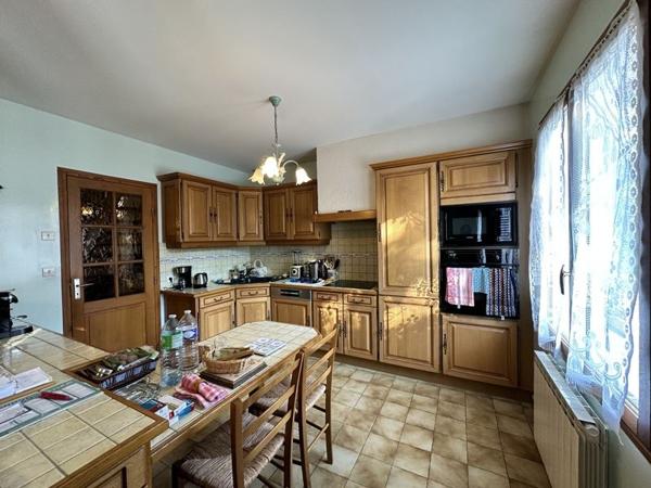 Maison à vendre |  Civray |  5 pièces | 122 m²