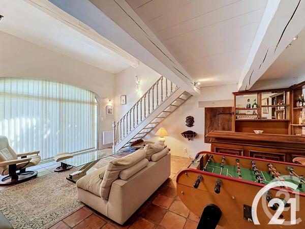 Maison à vendre  10 pièces - 270,12 m 2   CAVAILLON  - 84