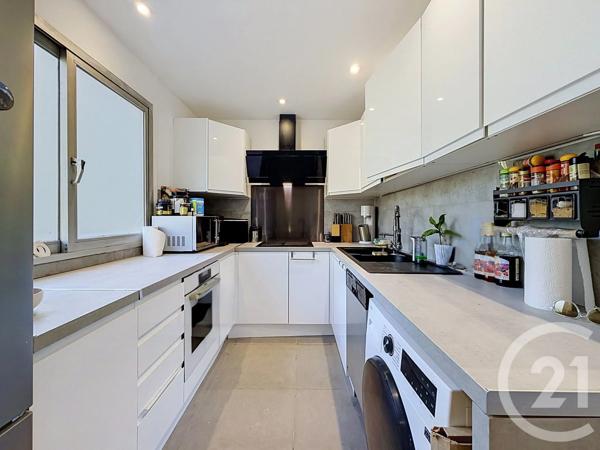 Appartement F3 à vendre  3 pièces - 62,40 m 2   ANTIBES  - 06