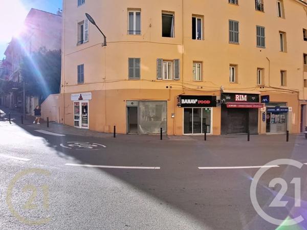 à vendre  47,37 m 2   CANNES  - 06