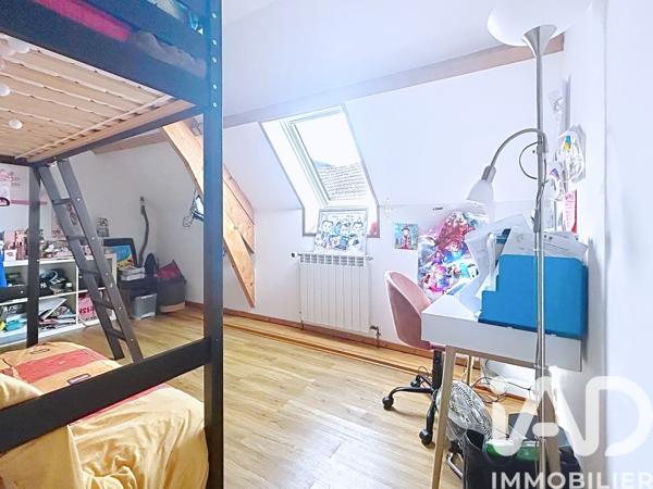 Maison à vendre 7 pièces 186 m² Mézières-sur-Seine