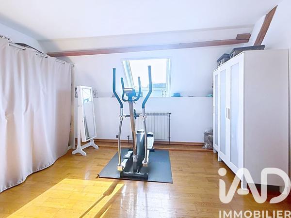 Maison à vendre 7 pièces 186 m² Mézières-sur-Seine