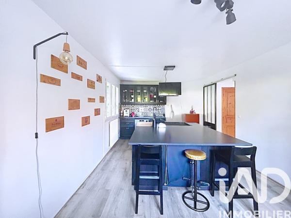 Maison à vendre 7 pièces 186 m² Mézières-sur-Seine