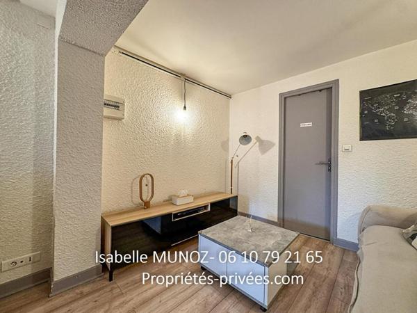 Studio Chamalières, environ 24m2 rénové et meublé