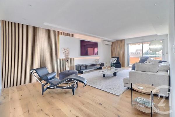 Appartement F3 à vendre  3 pièces - 68,49 m 2   FREJUS  - 83