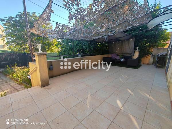 Maison
         4 pièces
        - 88 m² Exclusivité 265 000 € *