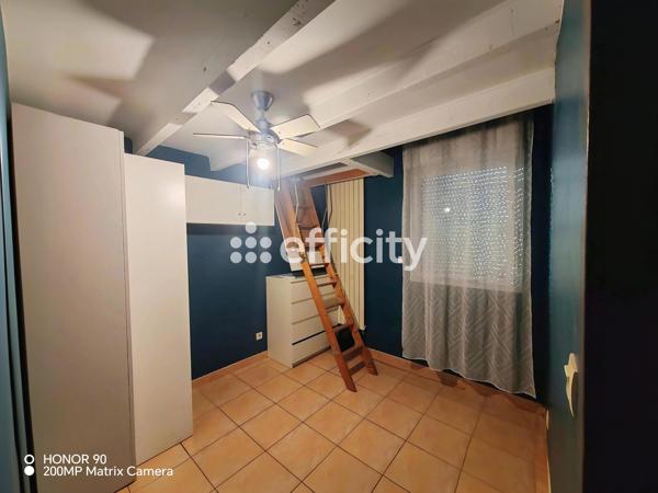 Maison
         4 pièces
        - 88 m² Exclusivité 265 000 € *