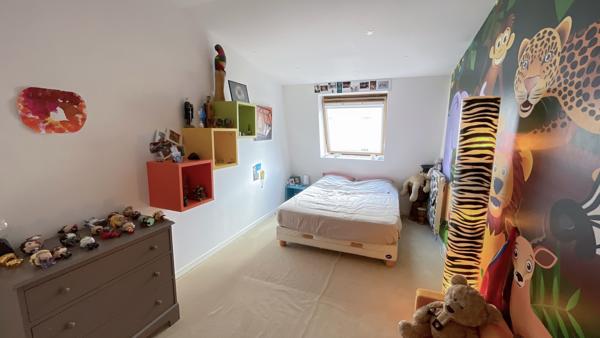 PUTEAUX HYPER-CENTRE – RARE MAISON AVEC JARDIN – 135 M² – 3/4 CHAMBRES – 2 PARKINGS
