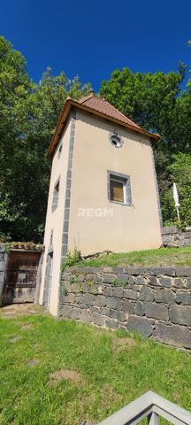 Pontgibaud (63230) Pontgibaud. Villa-Maison d'hôtes 320 m².