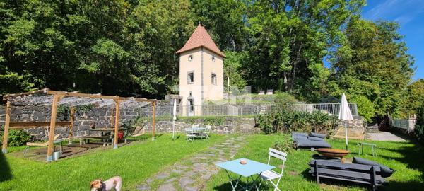 Pontgibaud (63230) Pontgibaud. Villa-Maison d'hôtes 320 m².