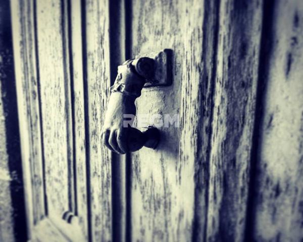 Pontgibaud (63230) Pontgibaud. Villa-Maison d'hôtes 320 m².