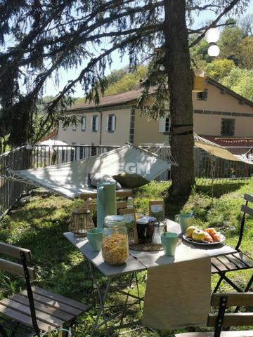 Pontgibaud (63230) Pontgibaud. Villa-Maison d'hôtes 320 m².