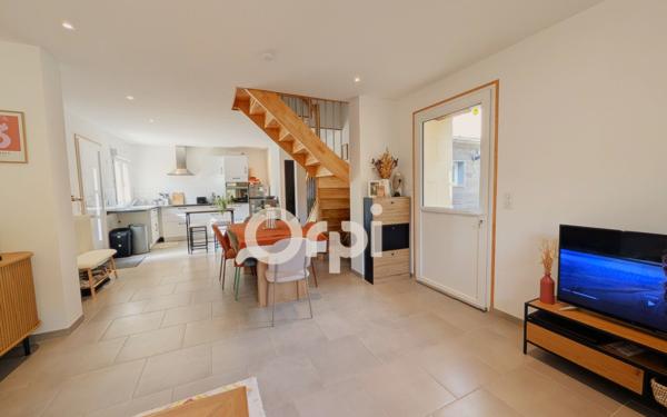 Maison à vendre    2 pièces • 67 m2 Soissons