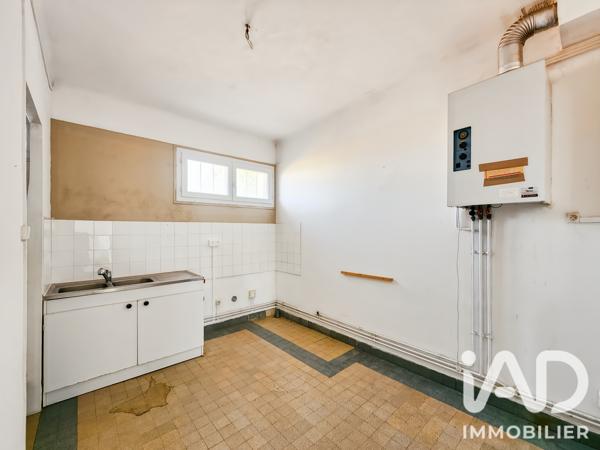 Immeuble à vendre 357 m² Arles