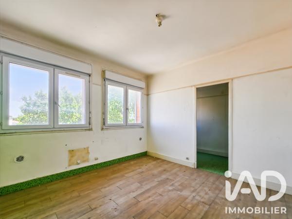 Immeuble à vendre 357 m² Arles
