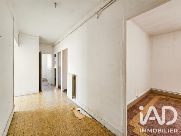 Immeuble à vendre 357 m² Arles