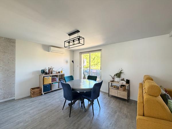 Appartement T3 62m2 avec place de parking