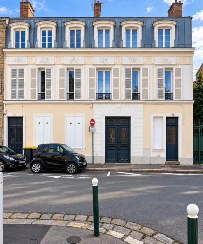 Vente                                                      Appartement
                        
                     1 pièces                      16 m2                     à Fontainebleau