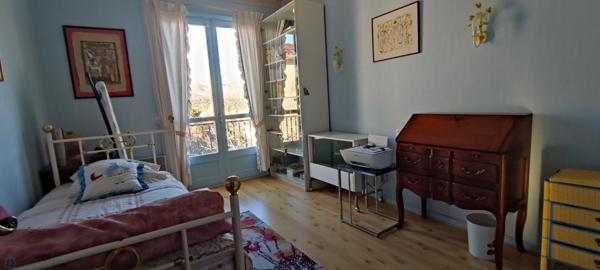 Maison 5 pièces avec garage et jardin