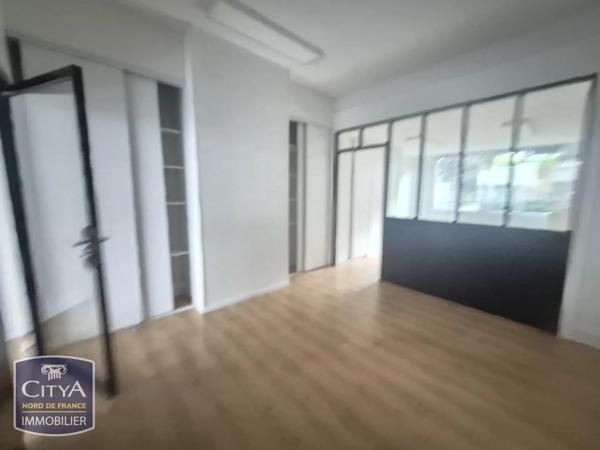 Local professionnel à louer 69m² Saint-Omer (62500)