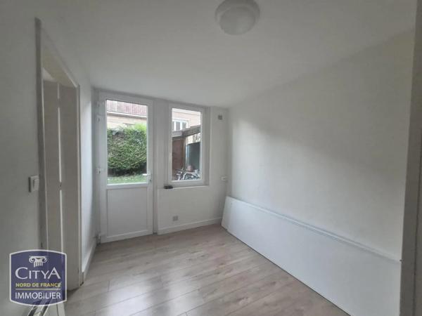 Local professionnel à louer 69m² Saint-Omer (62500)