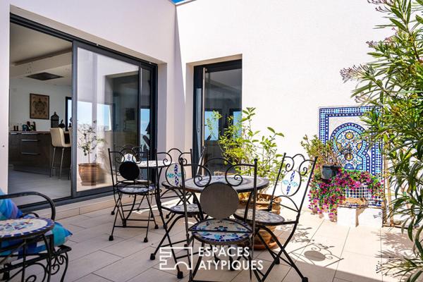 Villa contemporaine d’inspiration californienne avec vue mer panoramique